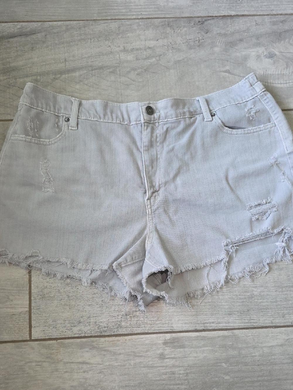 aerie - Daydream Denim Short Light Gray Distressed Denim Shorts